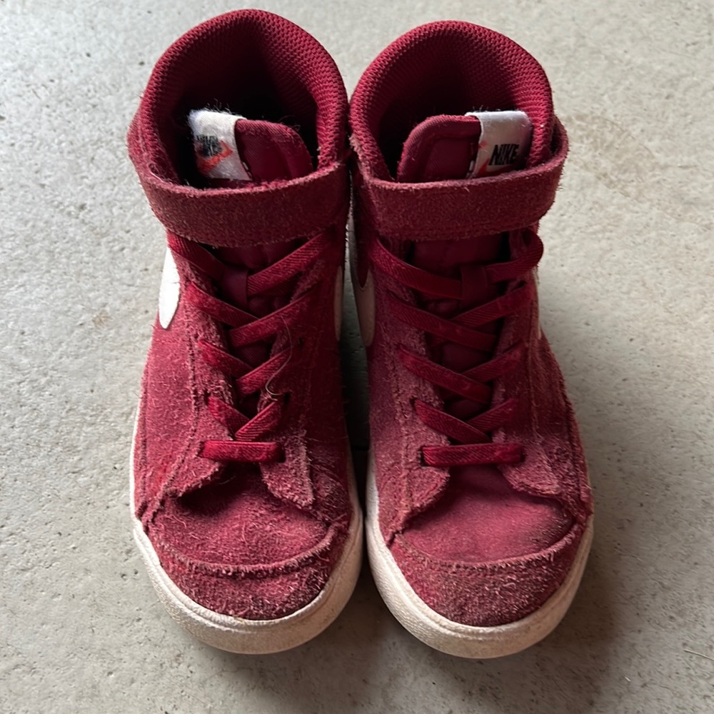 Nike Blazer Mid ‘77 Suede (Team Red/White)